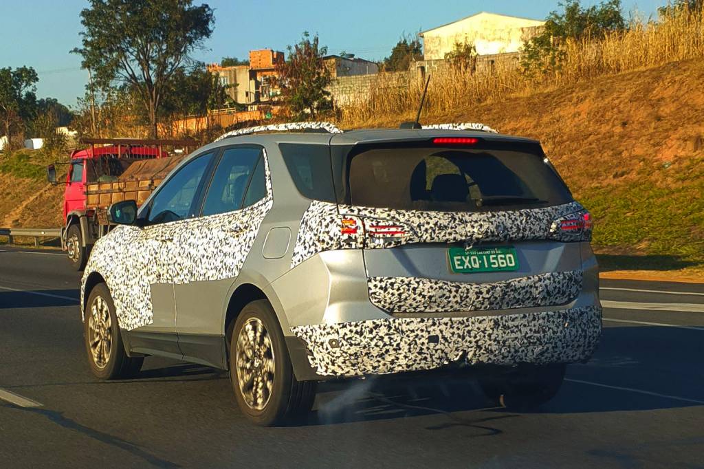 Novo Chevrolet Equinox 2022 já roda com pouco disfarce no Brasil