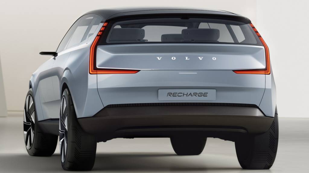VOLVO CONCEPT RECHARGE 3 Conceito do Volvo Recharge azul claro visto de trás