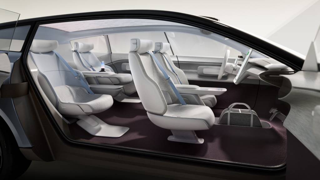 VOLVO CONCEPT RECHARGE 4 Conceito interno do Volvo Recharge visto de lado