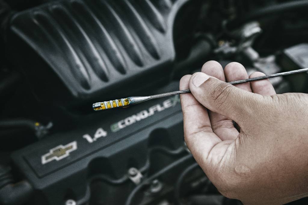 O que fazer quando o óleo original do carro muda de marca e especificação?