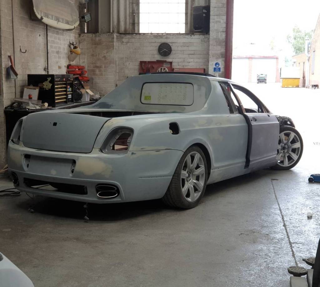 117434828_124699279020687_5677671540041582372_n Picape bentley carroceria