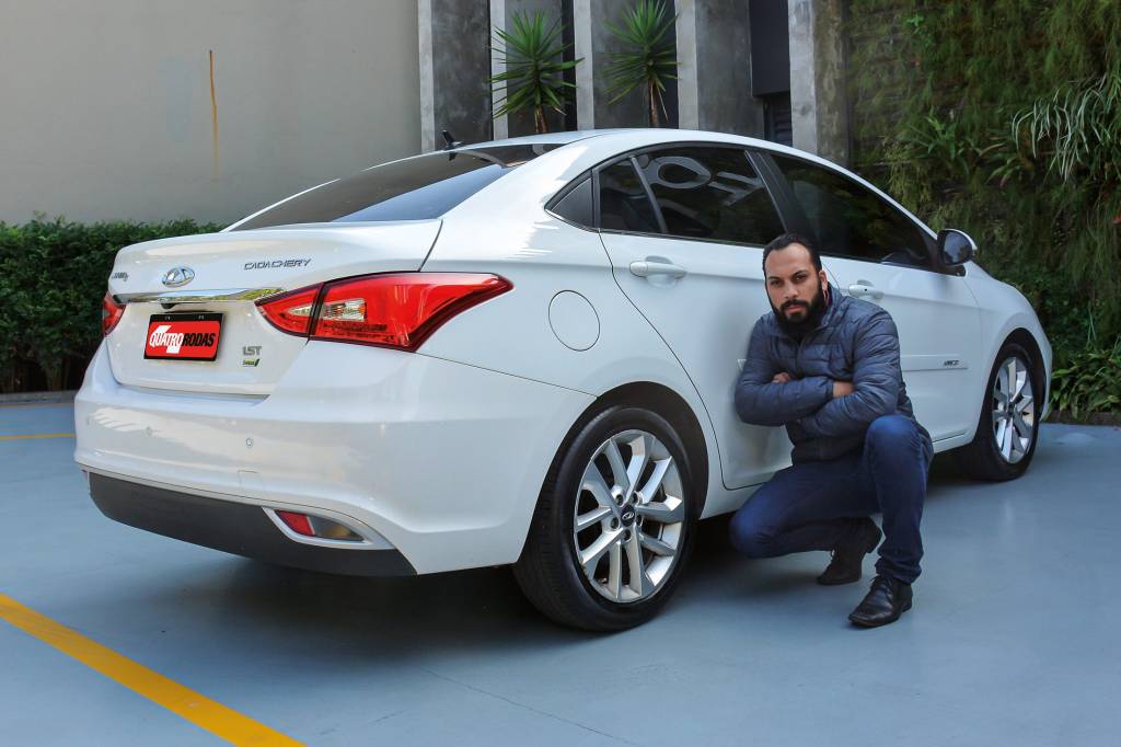 Donos dos Caoa Chery Arrizo 5 e 6 reclamam de ruídos na suspensão