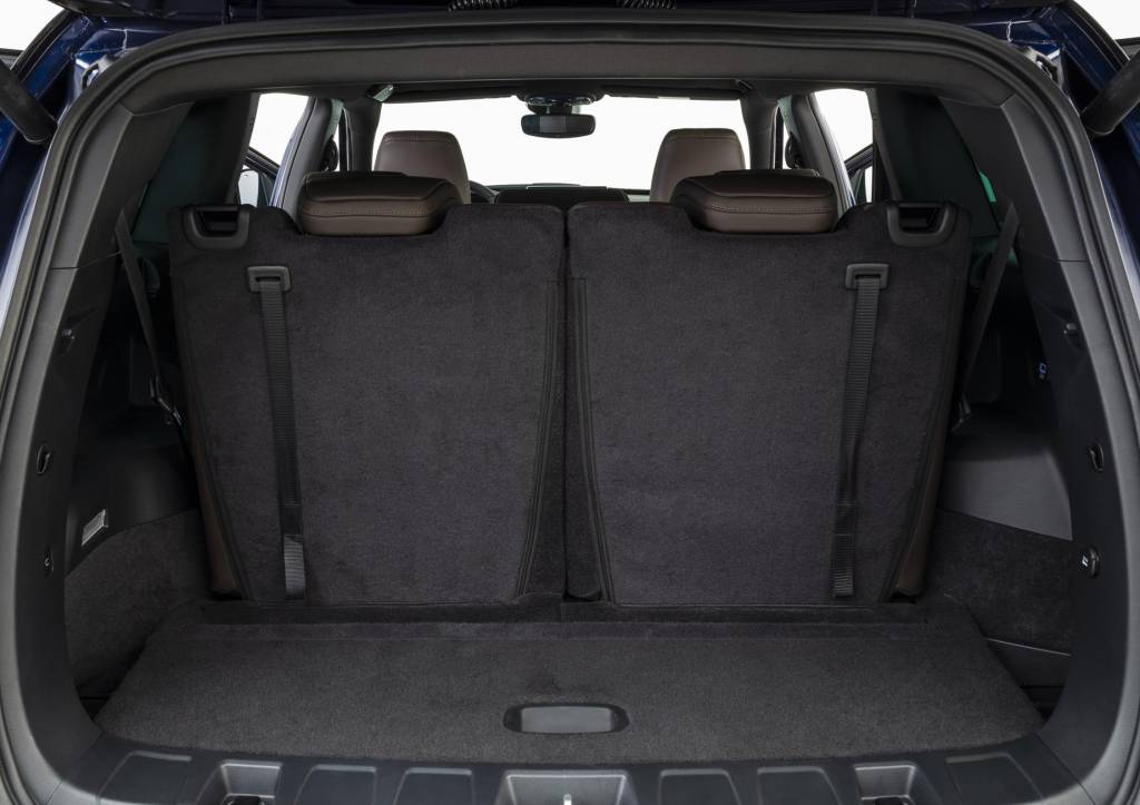 Jeep_Commander_Overland_Flex_0044 Jeep_Commander_Overland_Flex_0042