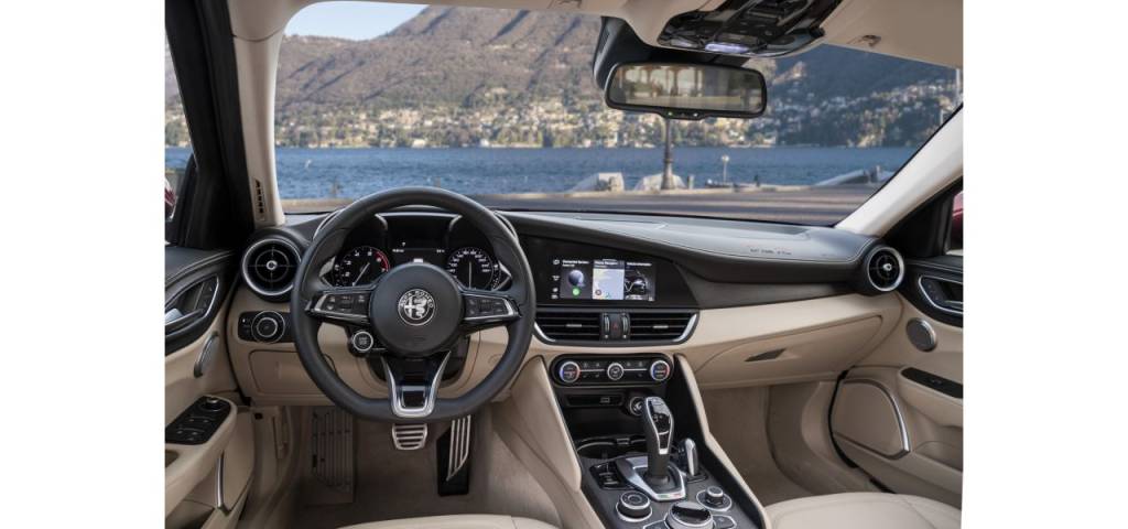 7263a7c825c4013ed94f239153e1294324198746 Interior Stelvio 2020