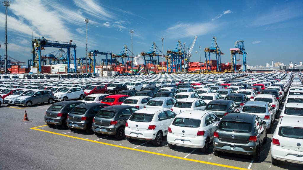 181109-terminal-veiculos-santos-brasil exportação de carros no porto