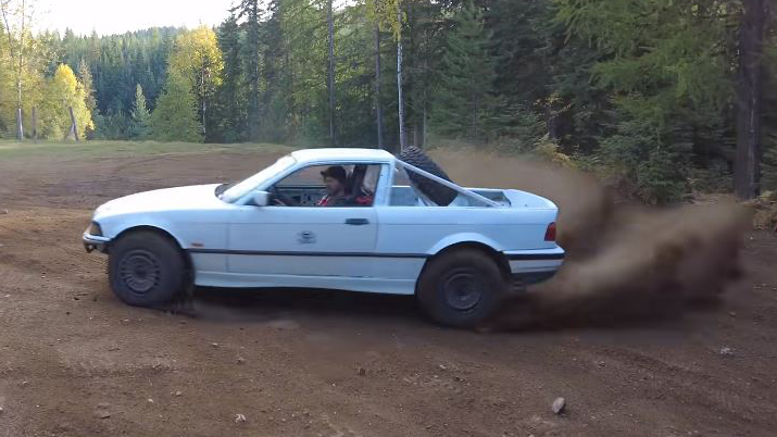 BMW Série 3 vira picape insana que sabe voar e cospe terra
