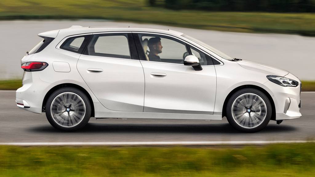 BMW Serie 2 Active Tourer (3) Versão mais potente do novo Série 2 Active Tourer supera 200 cv