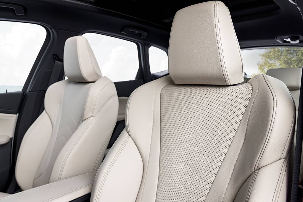 BMW Serie 2 Active Tourer Bancos têm até massageador embutido