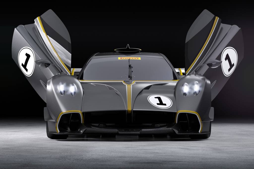 PAGANI HUAYRA R 8 Pagani Huayra R cinza visto de frente com as portas abertas