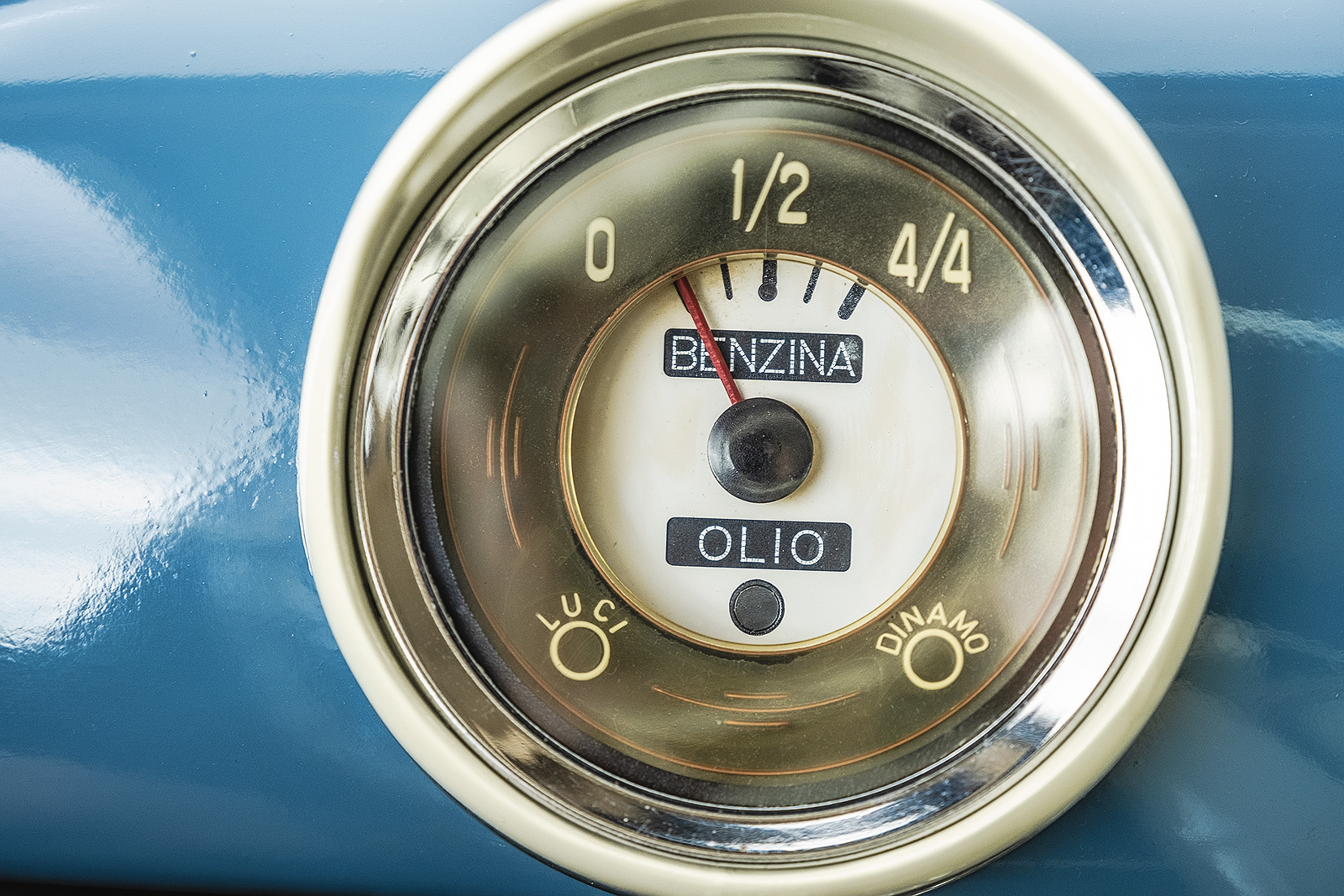 Fiat 1100 combust&iacute;vel