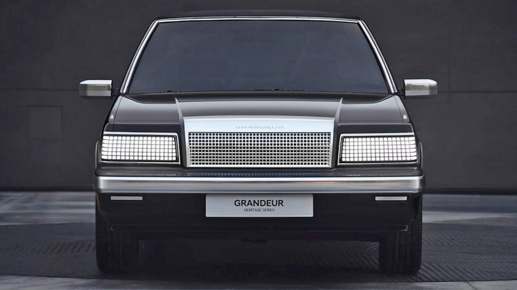 Heritage Hyundai Grandeur front view Grandeur EV frontal