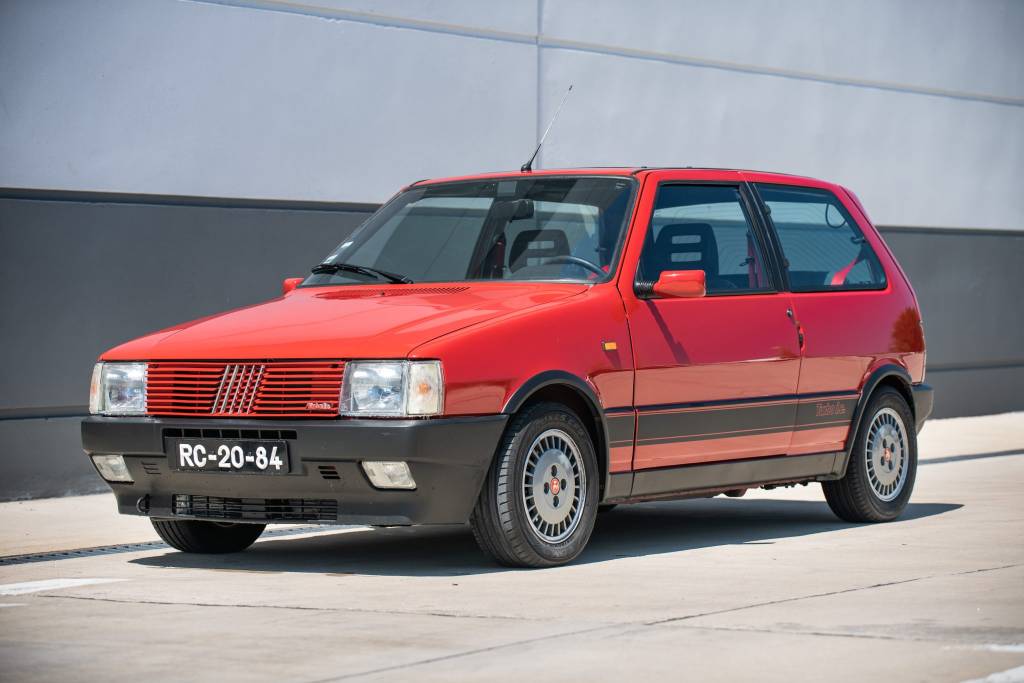 Fiat Uno Turbo vai parar nos Estados Unidos e é leiloado por R$ 94.000