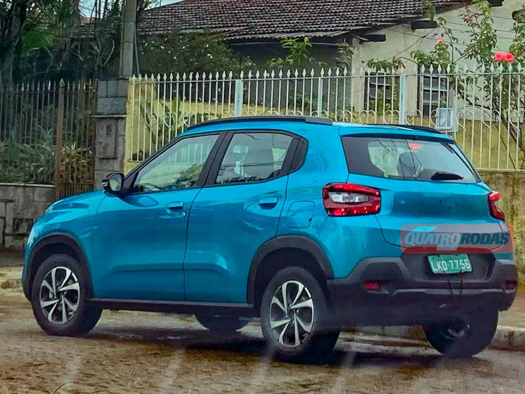 Citroen C3-2 Rodas de liga leve são iguais a do futuro topo de linha, mas não faróis em led, teto branco e decoração em cromado