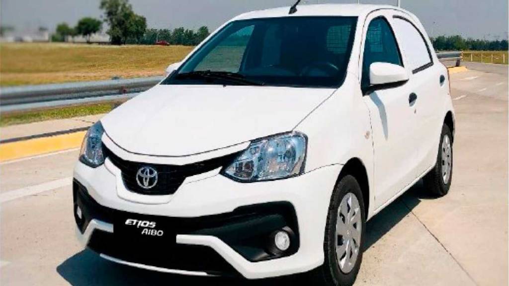 Toyota Etios perde banco traseiro e vira furgão exclusivo para a Argentina