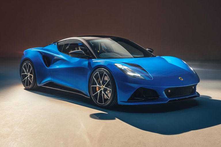 Lotus Emira terá motor 2.0 mais potente do mundo… só que mais fraco