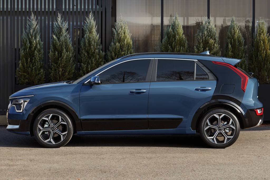 Kia Niro HEV 2023 (1) Modelo tem 4,42 m de comprimento, 2,72 m de entre-eixos, 1,82 m de largura e 1,54 m de altura