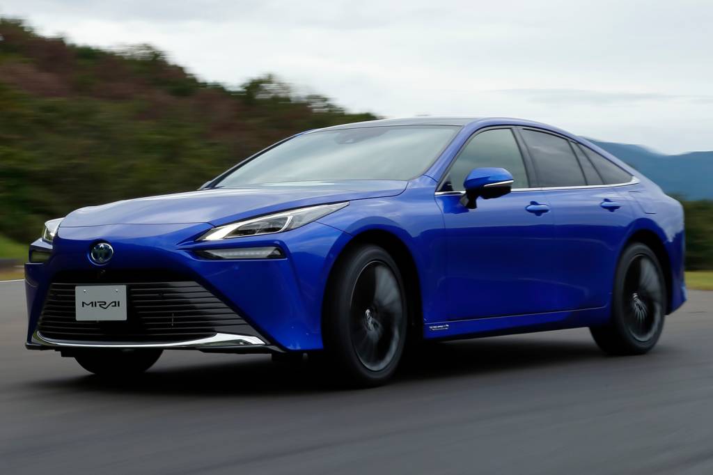 toyota_mirai_z_62 Toyota Mirai utiliza hidrogênio líquido para gerar energia elétrica. Modelo está à venda no exterior