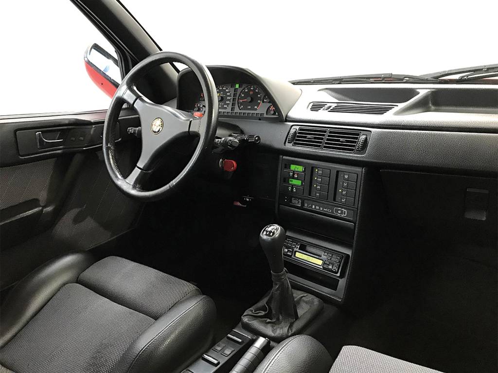 Interior Alfa Romeu 155 Interior Alfa Romeo 155
