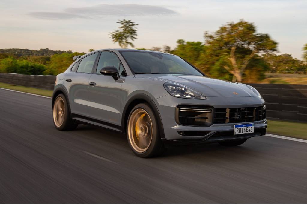 Porsche lançará SUV elétrico ainda maior que o Cayenne