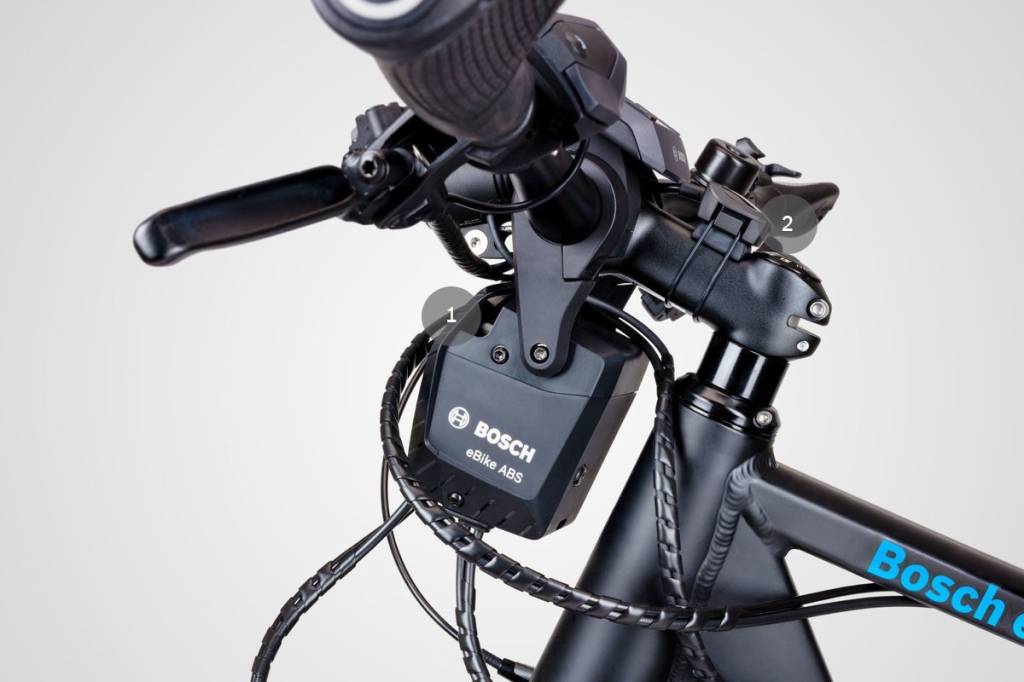 Novo ABS para bicicletas elétricas permite usar o freio da frente sem dó