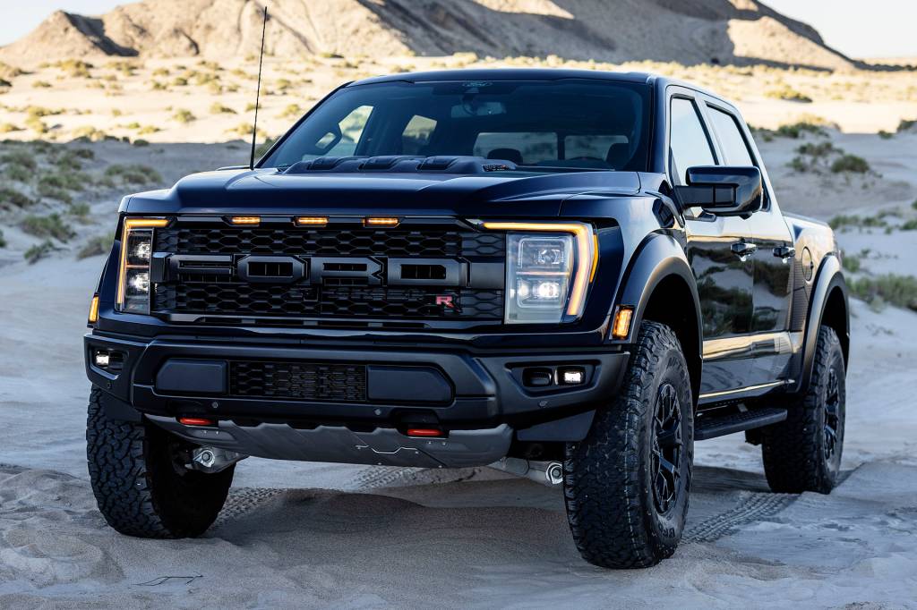 2023 F-150 Raptor R exterior Preproduction model with optional equipment shown. Available late 2022.