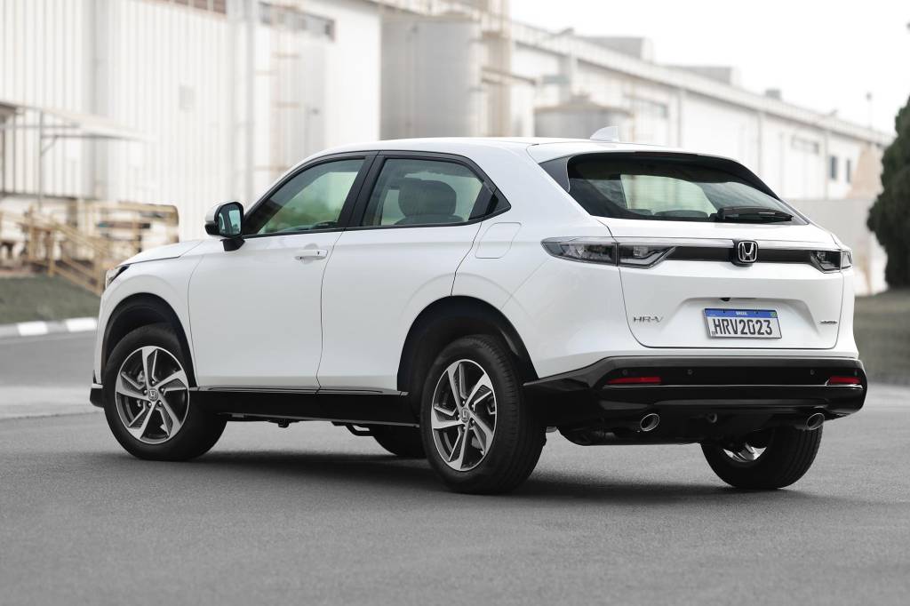 Honda HR-V Touring 1.5 turbo 2023 (6) Honda HR-V 2023 tem até 177 cv e parte de R$ 142.500; veja itens de série