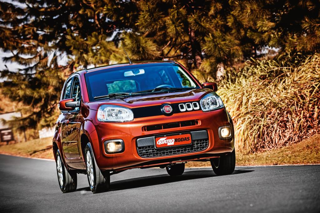 Fiat Uno é carro usado popular fácil de manter; veja qualidades e defeitos