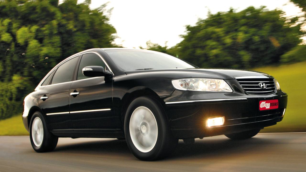 Azera 3.3 V6, modelo 2008 da Hyundai, testado pela revista Quatro Rodas.