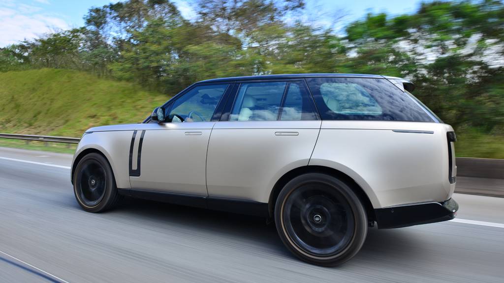 RR 2 Range Rover 2023 lateral