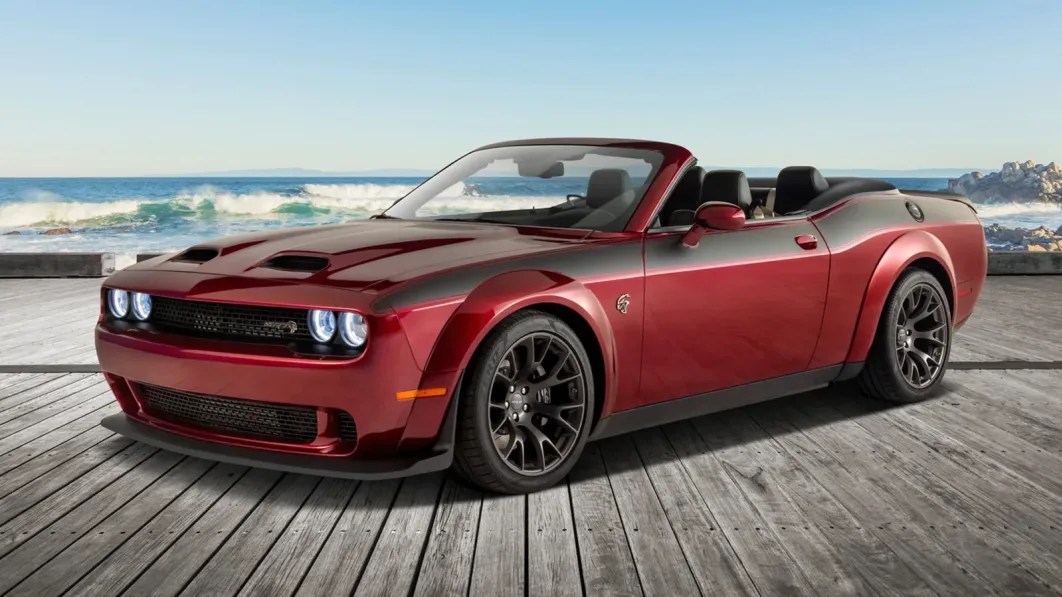 Dodge Challenger SRT Hellcat convertido em conversível