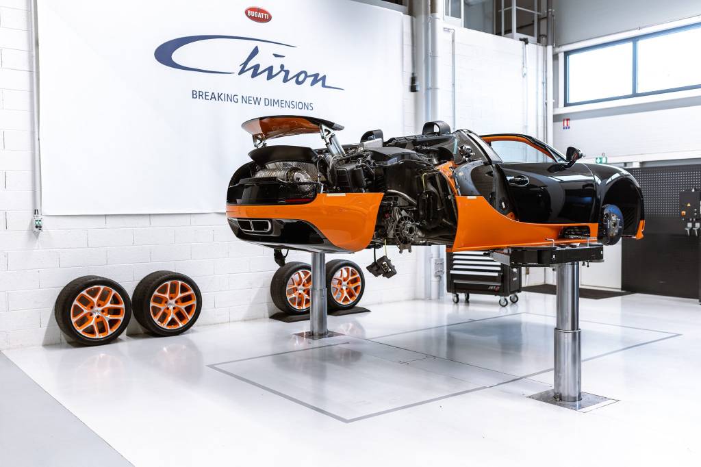 03 BUGATTI_Cerified Pre-Owned Bugatti Certified Pre-Owned