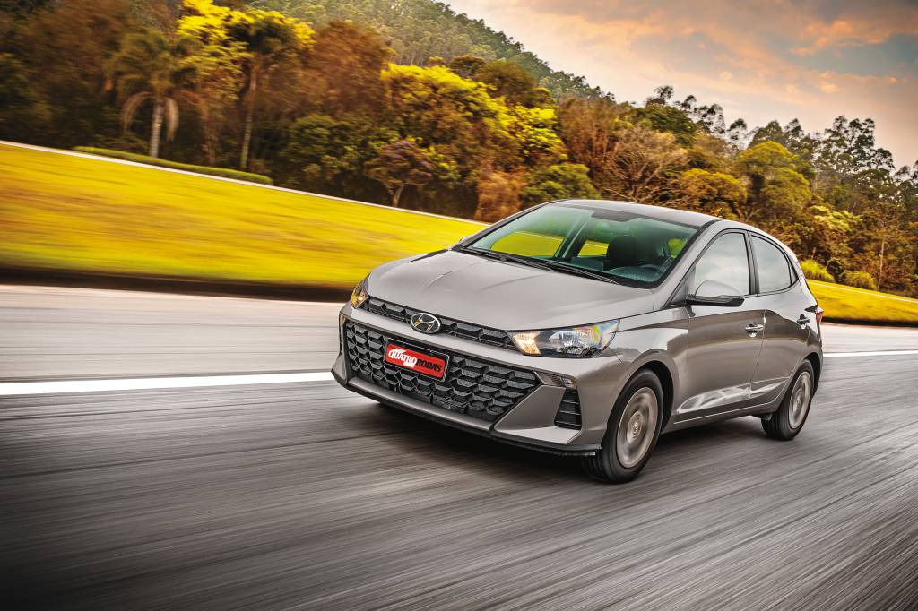 HB20 COMFORT Hyundai HB20 1.0 é versão de entrada completa que faz mais de 17 km/l