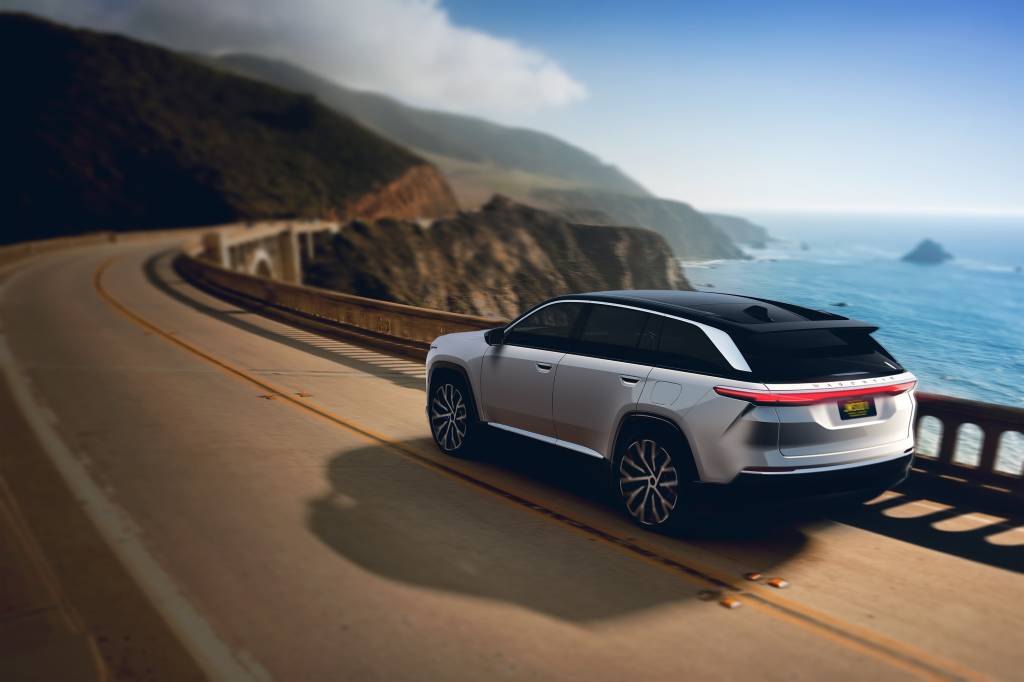 Wagoneer S Jeep Avenger: marca define nome do mini-Renegade e mostra dois novos SUVs