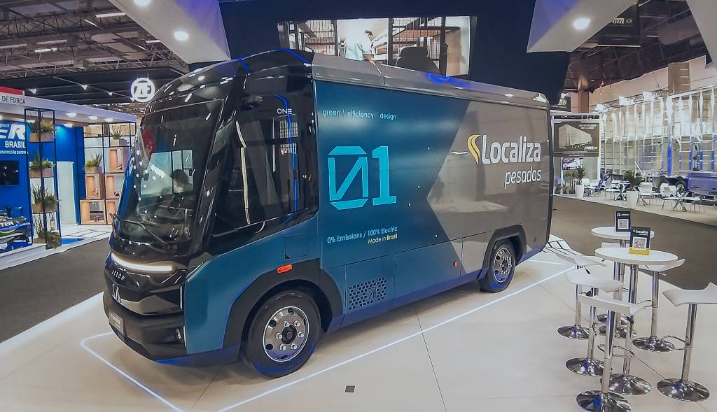 Arrow One é van elétrica brasileira que pode se transformar em ônibus