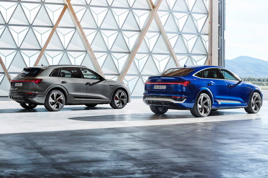 Audi Q8 e-tron quattro, Audi SQ8 Sportback e-tron quattro Audi Q8 e-tron: pioneiro com nome novo e sem perspectiva de aposentadoria