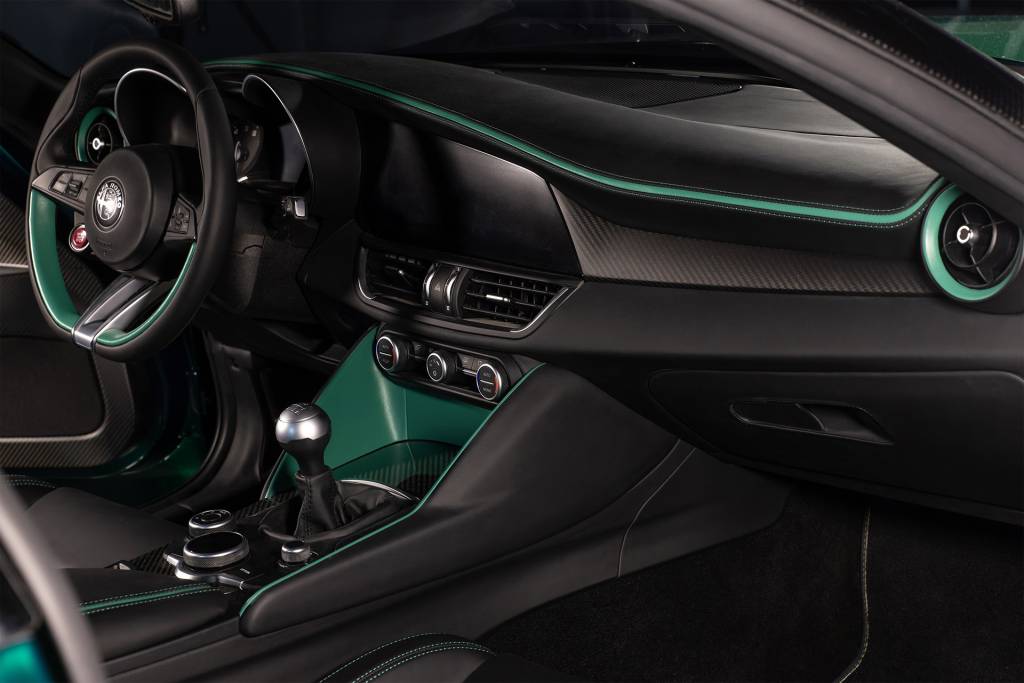 17_Alfa-Romeo_GiuliaSWB_Zagato Interior do Giulia SWB Zagato
