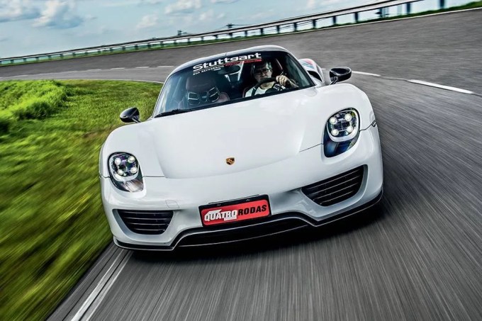 Porsche 918 Spyder testado por QUATRO RODAS