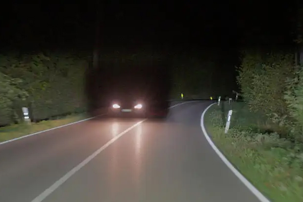 Novos faróis da Porsche usam 65.536 leds e iluminam a até 600 metros