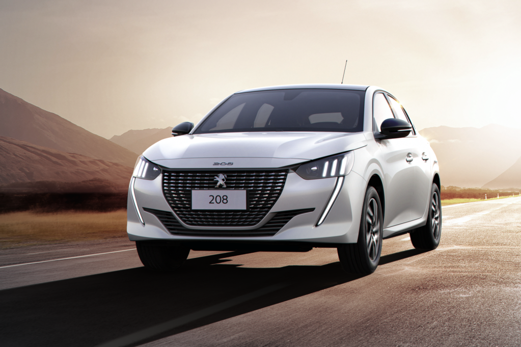 Peugeot 208 e 2008 ganham série especial Roadtrip com motor 1.6