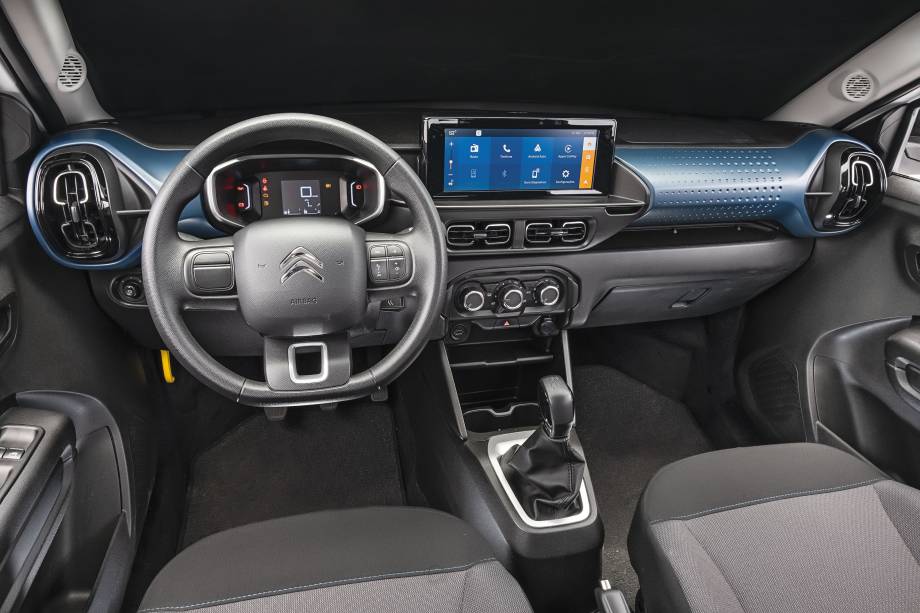 C3 traz central de 10” e painel com visual mais jovial como destaques C3 traz central de 10” e painel com visual mais jovial como destaques