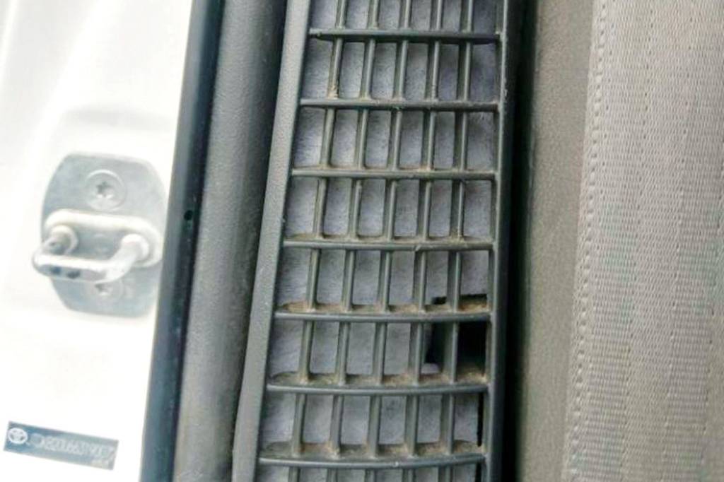 Carro elétrico também tem filtro de ar? Veja quando precisam ser trocados