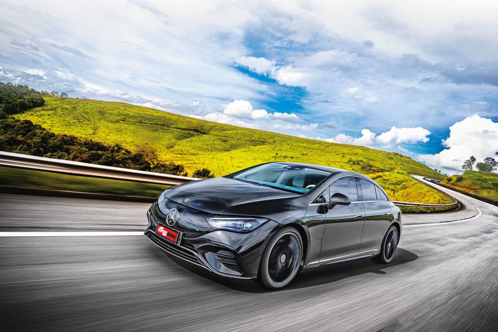 Vendas em baixa fazem Mercedes encerrar projeto de plataforma do EQS e EQE