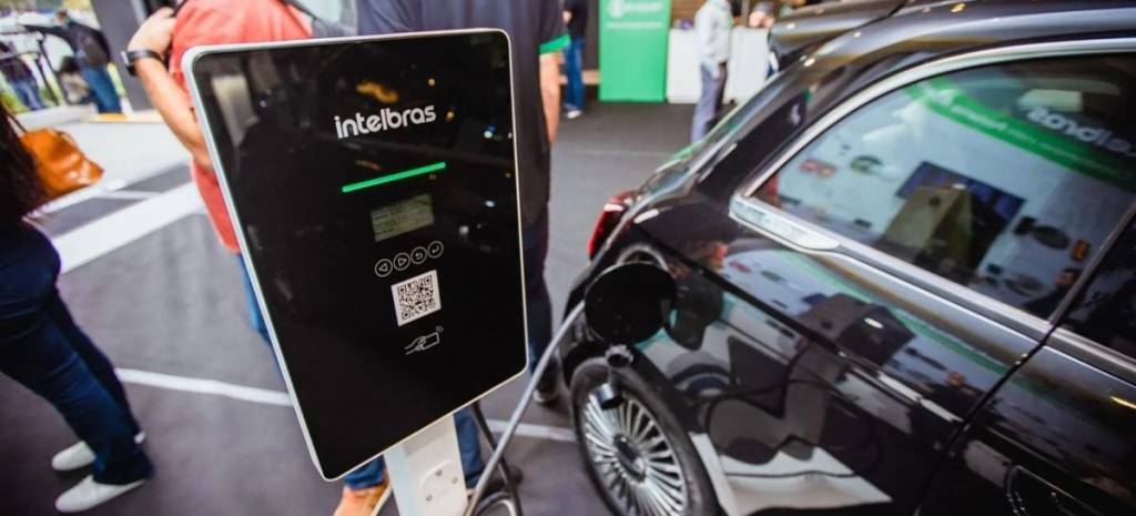 intelbras-carro-eletrico-carregador intelbras-carro-eletrico-carregador