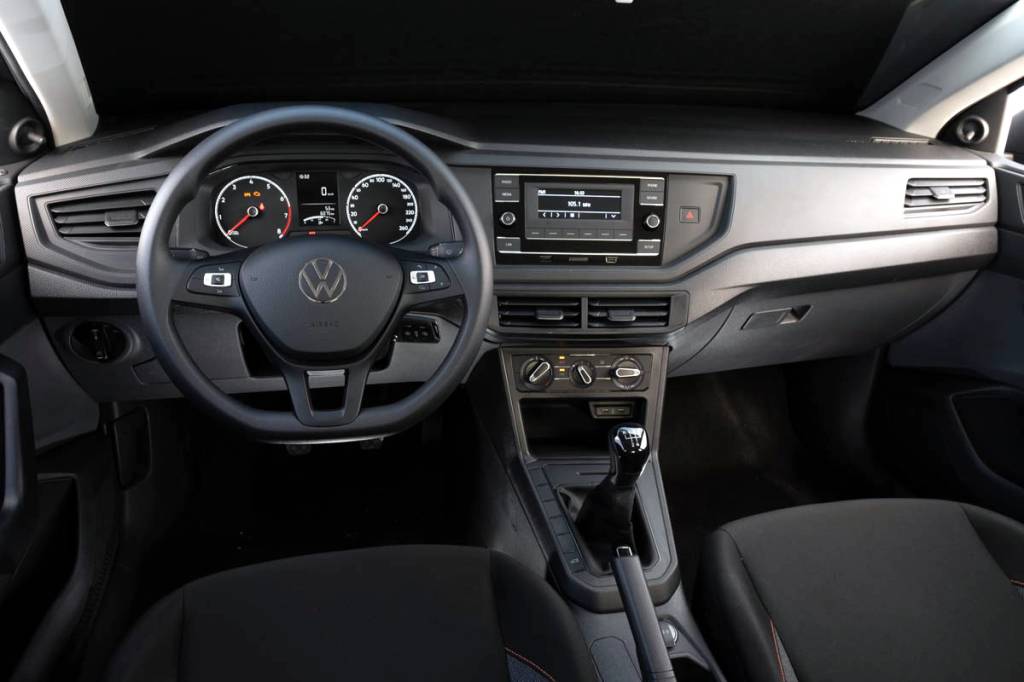 Volkswagen Polo Track 2023 (14) Volkswagen Polo Track 2023