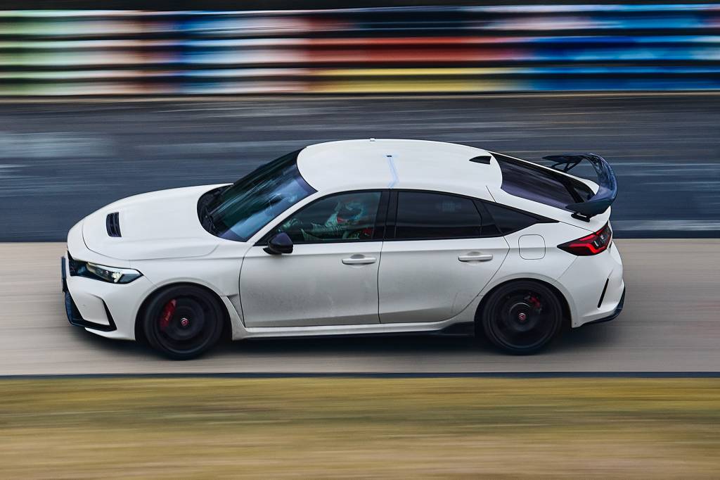 05 2023 Honda Civic Type R at Nurburgring Versão das fotos é, na verdade, o Type R S, de produção limitadíssima e exclusiva da Europa