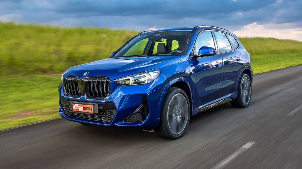 BMW X1 M Sport 20i 2023 br (35) BMW X1 M Sport 20i 2023 Azul Portimão