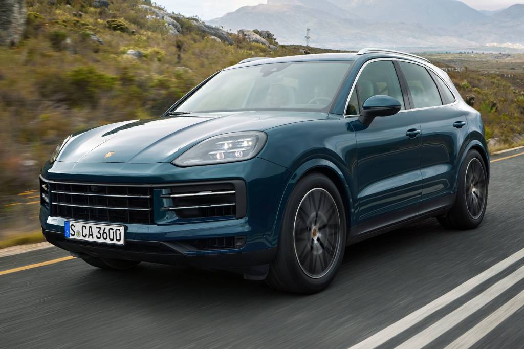 Porsche Cayenne fica mais potente e tem multimídia invisível ao motorista