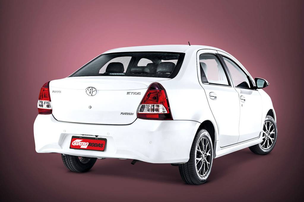 Toyota Etios Sedan testado por QUATRO RODAS (3) Toyota Etios Sedan