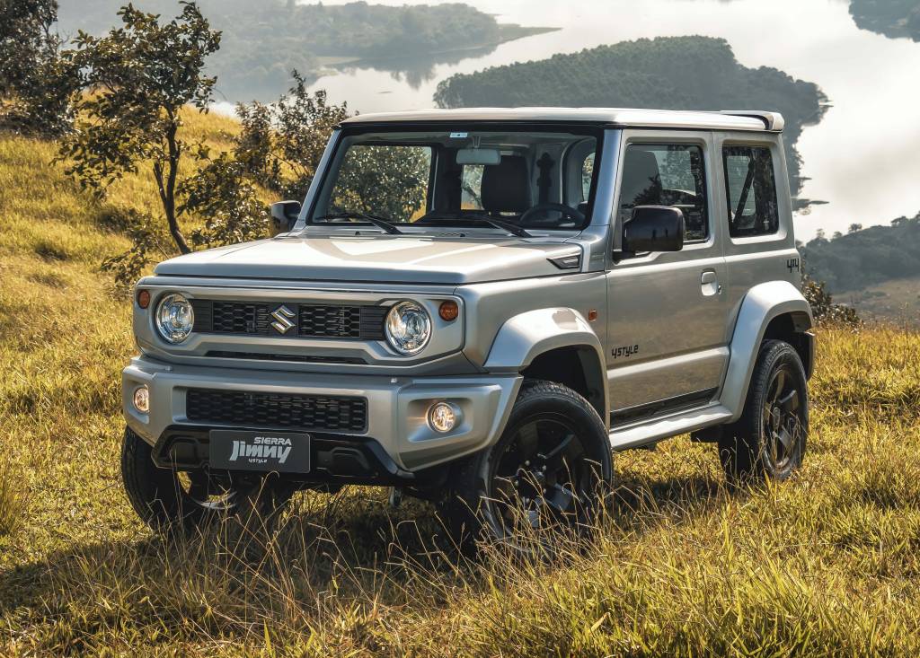Suzuki Jimny Sierra 2024 muda foco de versões e parte de R$ 162.990