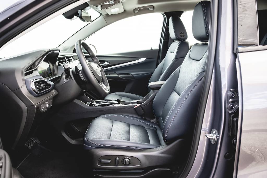 16_BOLT_1FLP9397 Chevrolet Bolt EUV